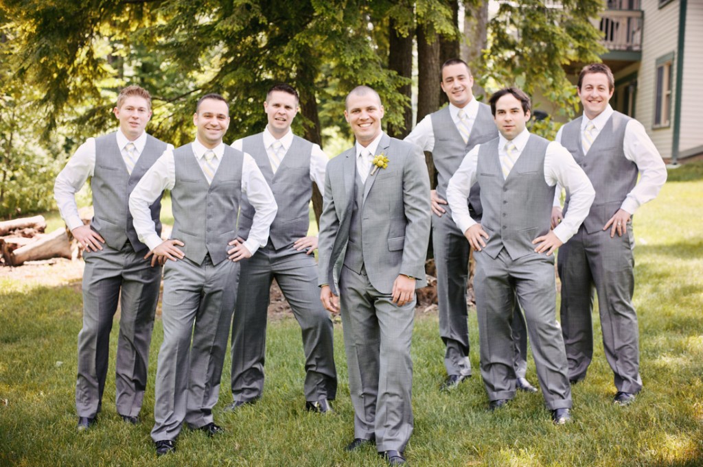 groom-and-guys