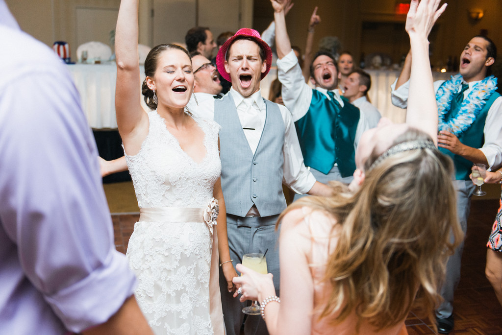 Hilton Garden Inn Southpointe Wedding Reception: Couple and Family Sing-Along