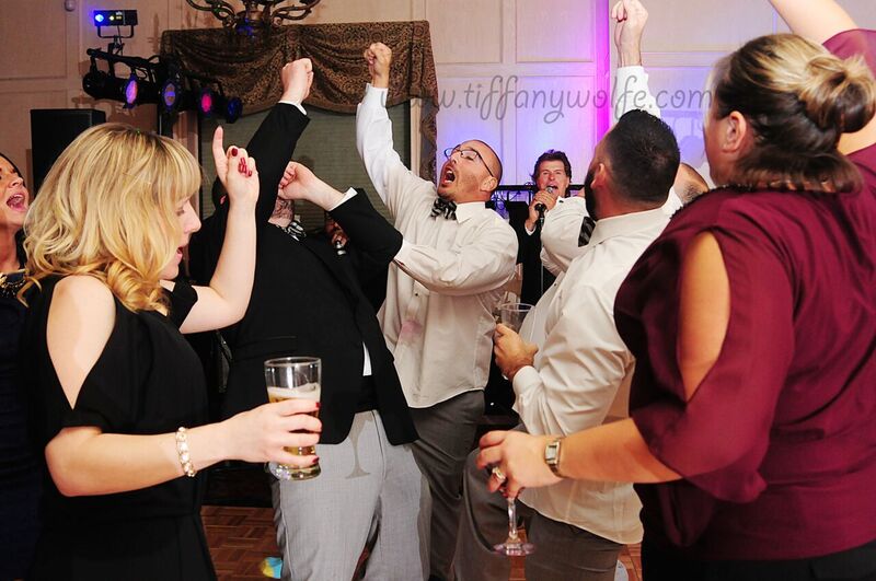 Shakespeare Restaurant Wedding Guests Dancing