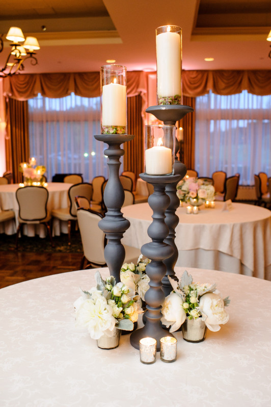 St Clair Country Club Wedding Candle Centerpiece