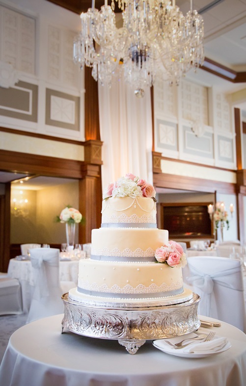 Nemacolin Woodlands Pittsburgh Wedding White and Gray Wedding Cake